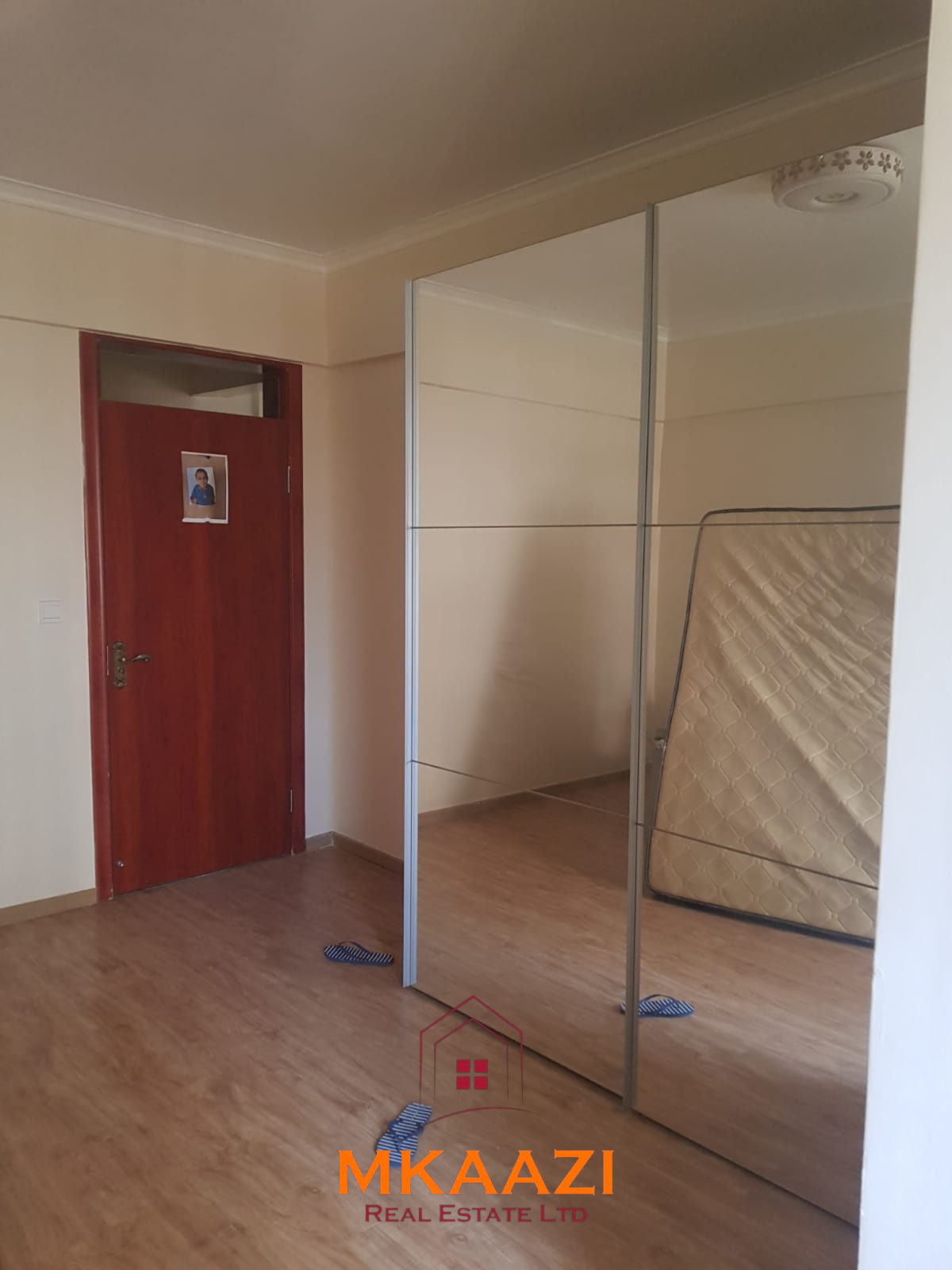 Spacious 3-bedroom and 4-bedroom apartments for rent in Kilimani along Kindaruma Road featuring ensuite bedrooms, balconies, basement parking, and proximity to Yaya Centre.