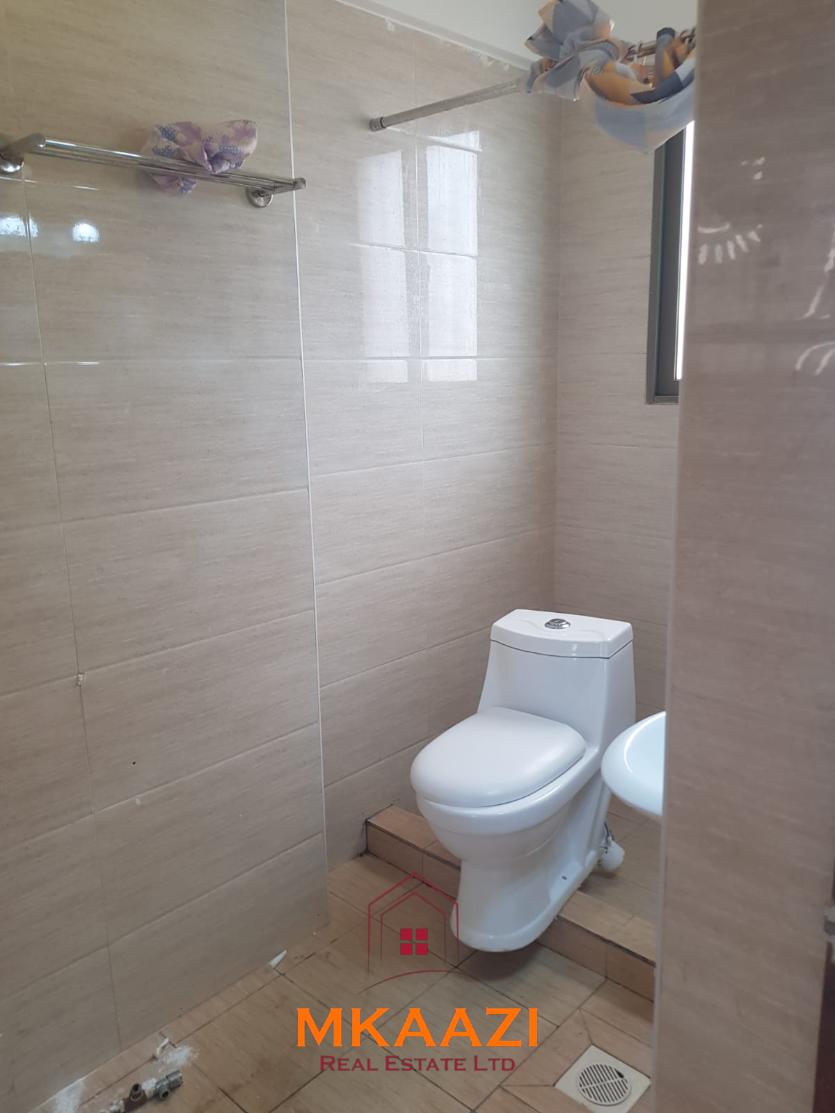 Spacious 3-bedroom and 4-bedroom apartments for rent in Kilimani along Kindaruma Road featuring ensuite bedrooms, balconies, basement parking, and proximity to Yaya Centre.