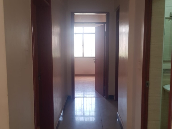 Spacious 3-bedroom and 4-bedroom apartments for rent in Kilimani along Kindaruma Road featuring ensuite bedrooms, balconies, basement parking, and proximity to Yaya Centre.
