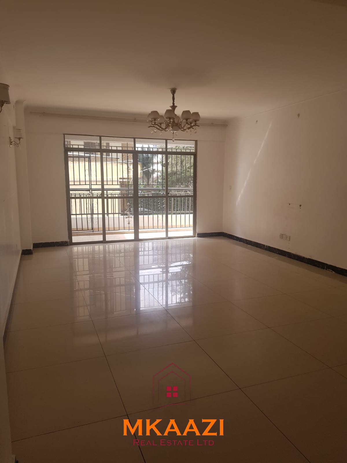 Spacious 3-bedroom and 4-bedroom apartments for rent in Kilimani along Kindaruma Road featuring ensuite bedrooms, balconies, basement parking, and proximity to Yaya Centre.