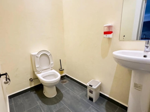 Second Bedroom Bathroom TOilet Fahari Residence