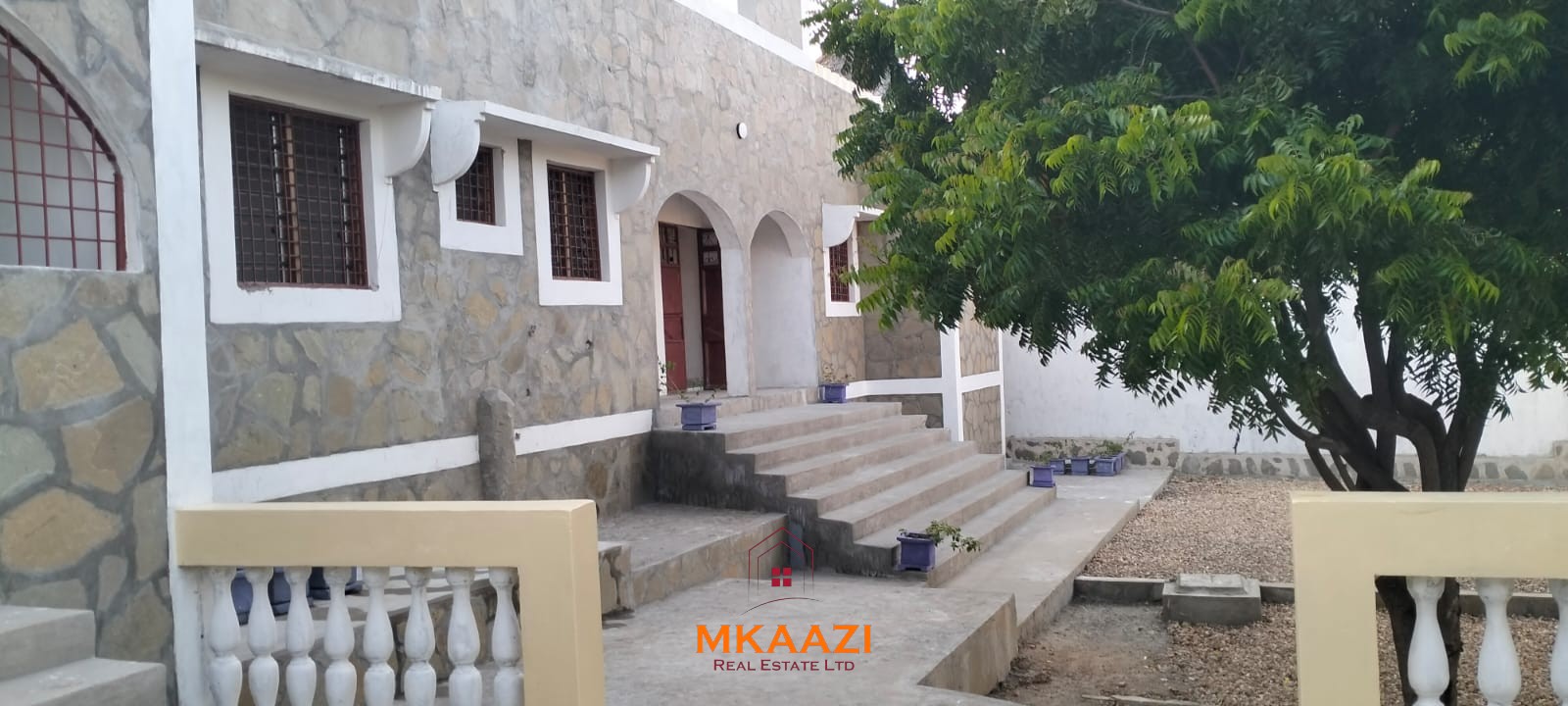 Newly built 3-bedroom house with SQ for rent on Casuarina Road, Malindi, featuring a private compound, ocean views, garden, gazebo, and covered patio.
