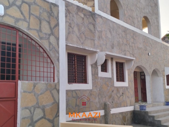 Newly built 3-bedroom house with SQ for rent on Casuarina Road, Malindi, featuring a private compound, ocean views, garden, gazebo, and covered patio.