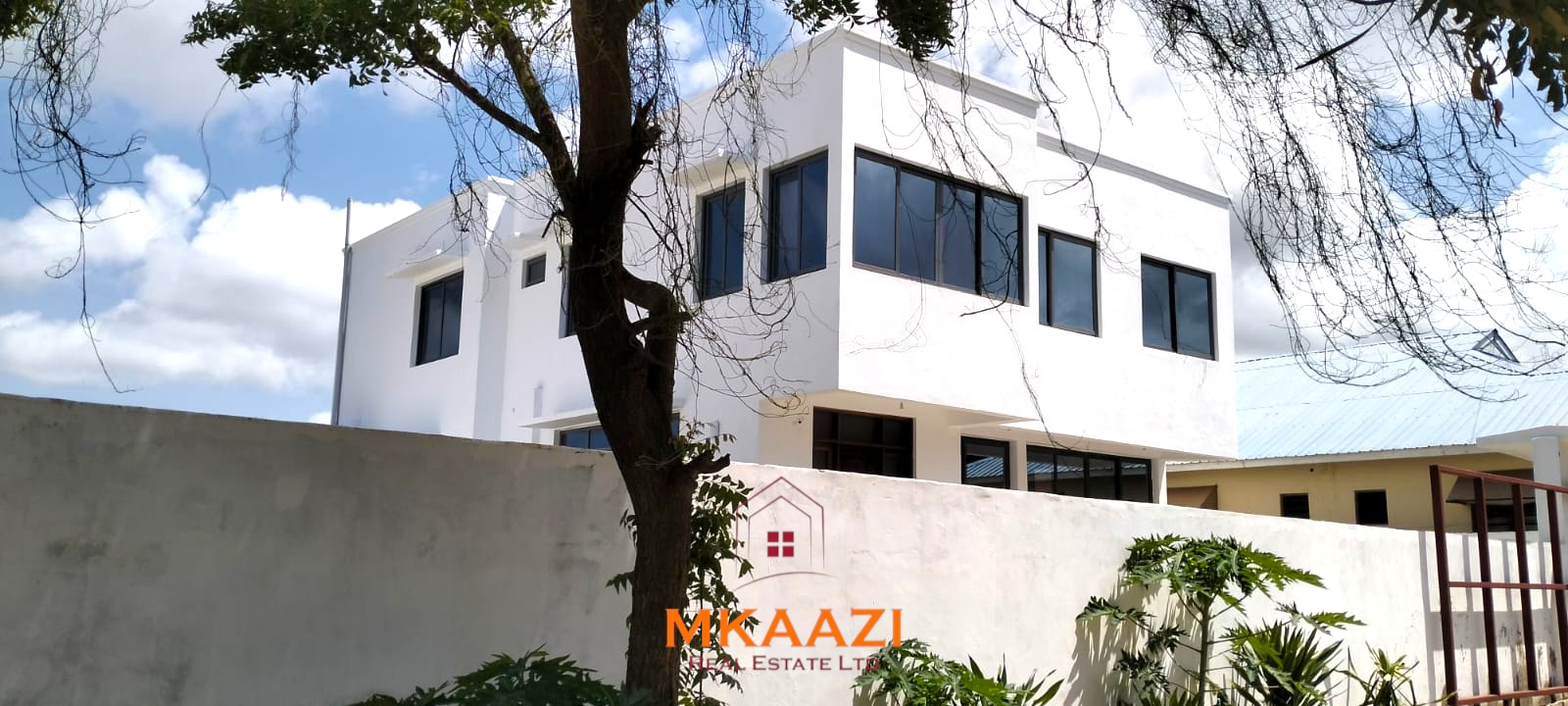 Luxury 4BR Villa for Sale | Casuarina Road Malindi Luxury 4-bedroom villa for sale in Carolina Residence on Casuarina Road, Malindi with solar backup, swimming pool, gazebo, and ready for immediate occupancy.