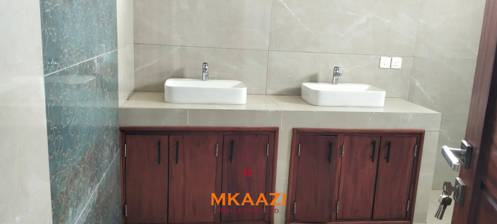 Luxury 4BR Villa for Sale | Casuarina Road Malindi Luxury 4-bedroom villa for sale in Carolina Residence on Casuarina Road, Malindi with solar backup, swimming pool, gazebo, and ready for immediate occupancy.
