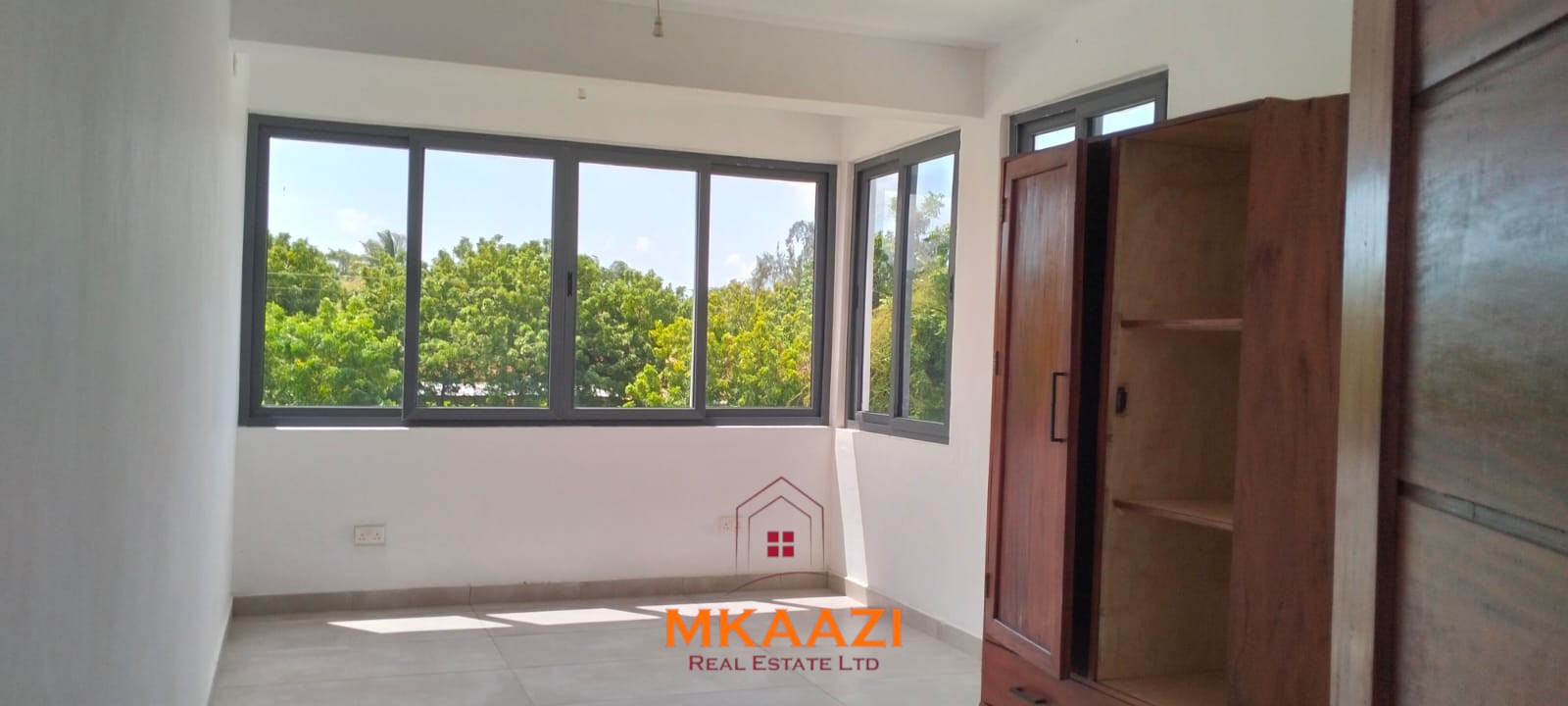 Luxury 4BR Villa for Sale | Casuarina Road Malindi Luxury 4-bedroom villa for sale in Carolina Residence on Casuarina Road, Malindi with solar backup, swimming pool, gazebo, and ready for immediate occupancy.