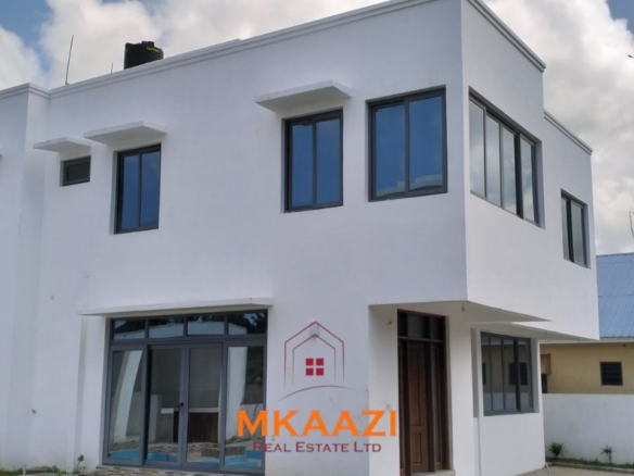 Luxury 4-bedroom villa for sale in Carolina Residence on Casuarina Road, Malindi with solar backup, swimming pool, gazebo, and ready for immediate occupancy.