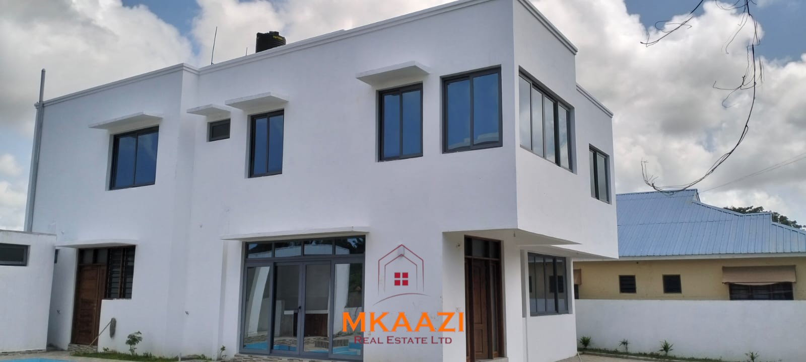 Luxury 4BR Villa for Sale | Casuarina Road Malindi Luxury 4-bedroom villa for sale in Carolina Residence on Casuarina Road, Malindi with solar backup, swimming pool, gazebo, and ready for immediate occupancy.