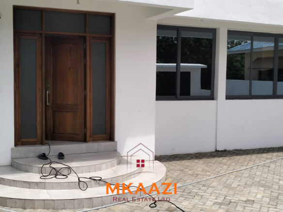 Luxury 4-bedroom villa for sale in Carolina Residence on Casuarina Road, Malindi with solar backup, swimming pool, gazebo, and ready for immediate occupancy.