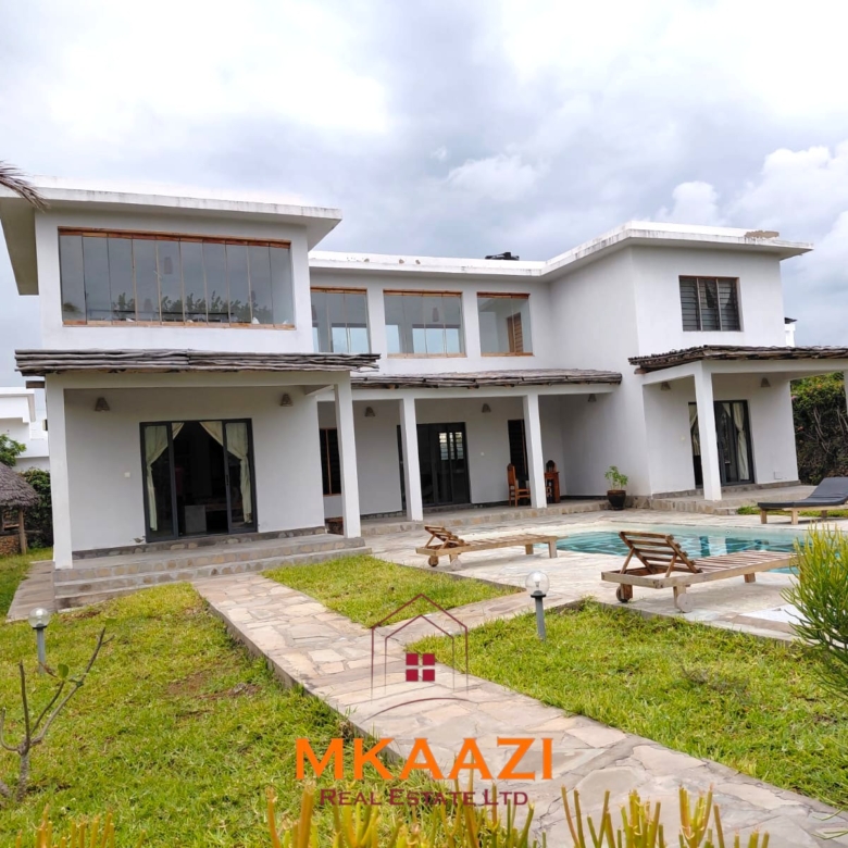 Fully furnished 3-bedroom all-ensuite villa with swimming pool, staff house, borehole, and landscaped garden for sale in Fragola, Watamu.