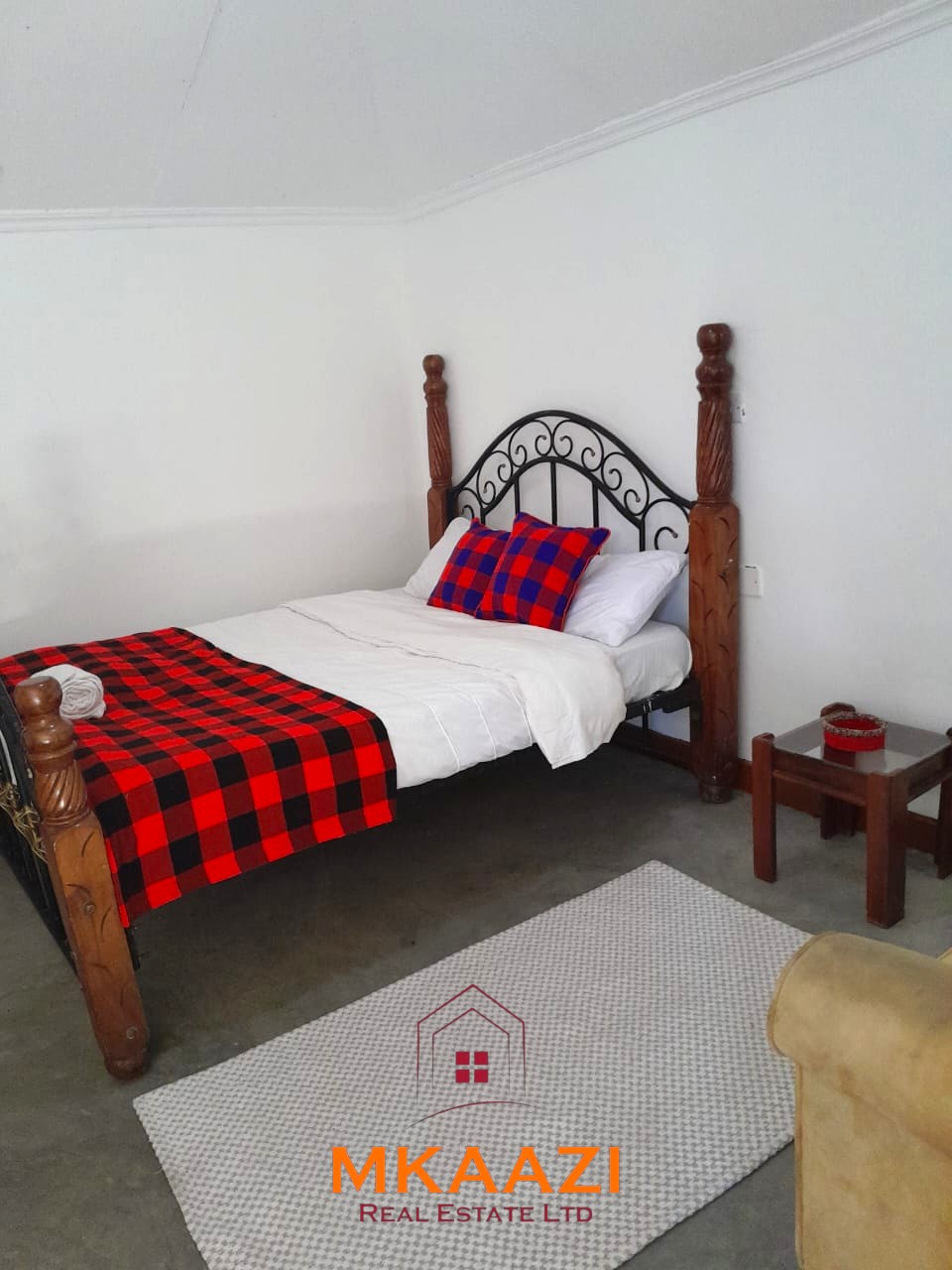 Lodge to Let Near Ol Pejeta Conservancy, Laikipia Fully furnished lodge to let in Laikipia near Ol Pejeta Conservancy featuring six ensuite rooms, restaurant, gardens, camping facilities, and modern amenities.