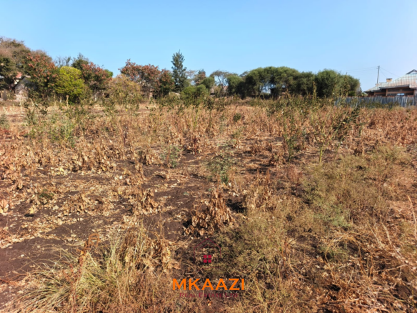 0.786-acre land for sale in Matuu near Matuu Police Station, Brilliant Supermarket, schools, hospital, hotels and other key amenities. Asking KES 5.5M.