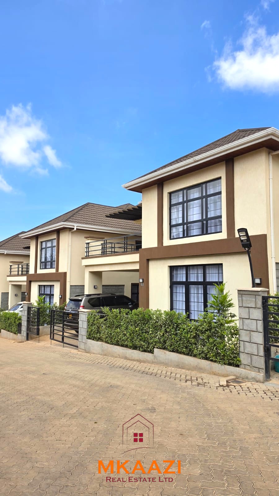 3BR Maisonette for Sale in Kibiko Ngong | 17.9M 3-bedroom all-en-suite maisonette with SQ for sale in Forest Hill Kibiko, Ngong. Located in a secure 20-house gated estate with CCTV, electric fence and Ngong Hills views. Asking KSh 18.5M cash.