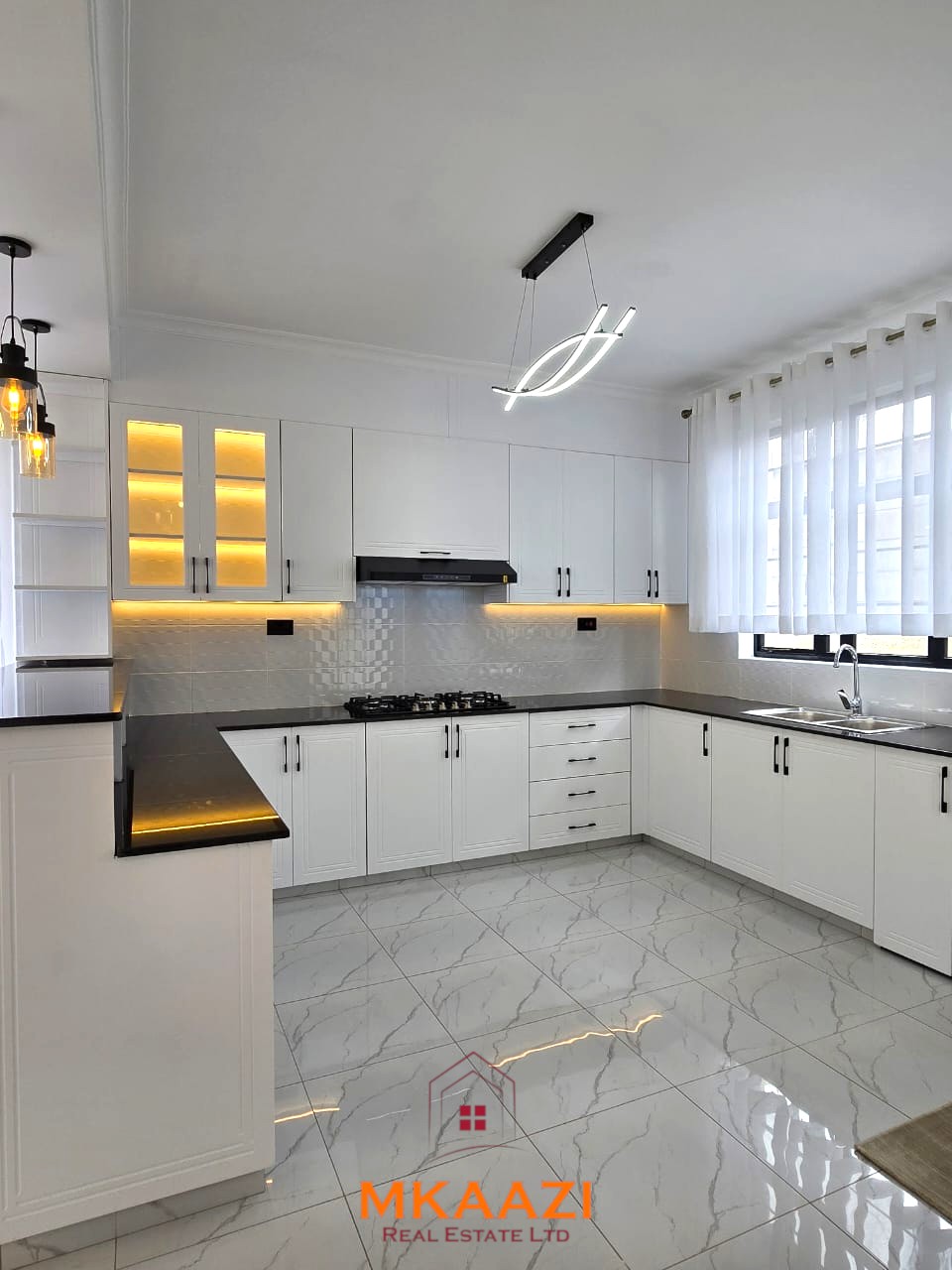 3BR Maisonette for Sale in Kibiko Ngong | 17.9M 3-bedroom all-en-suite maisonette with SQ for sale in Forest Hill Kibiko, Ngong. Located in a secure 20-house gated estate with CCTV, electric fence and Ngong Hills views. Asking KSh 18.5M cash.
