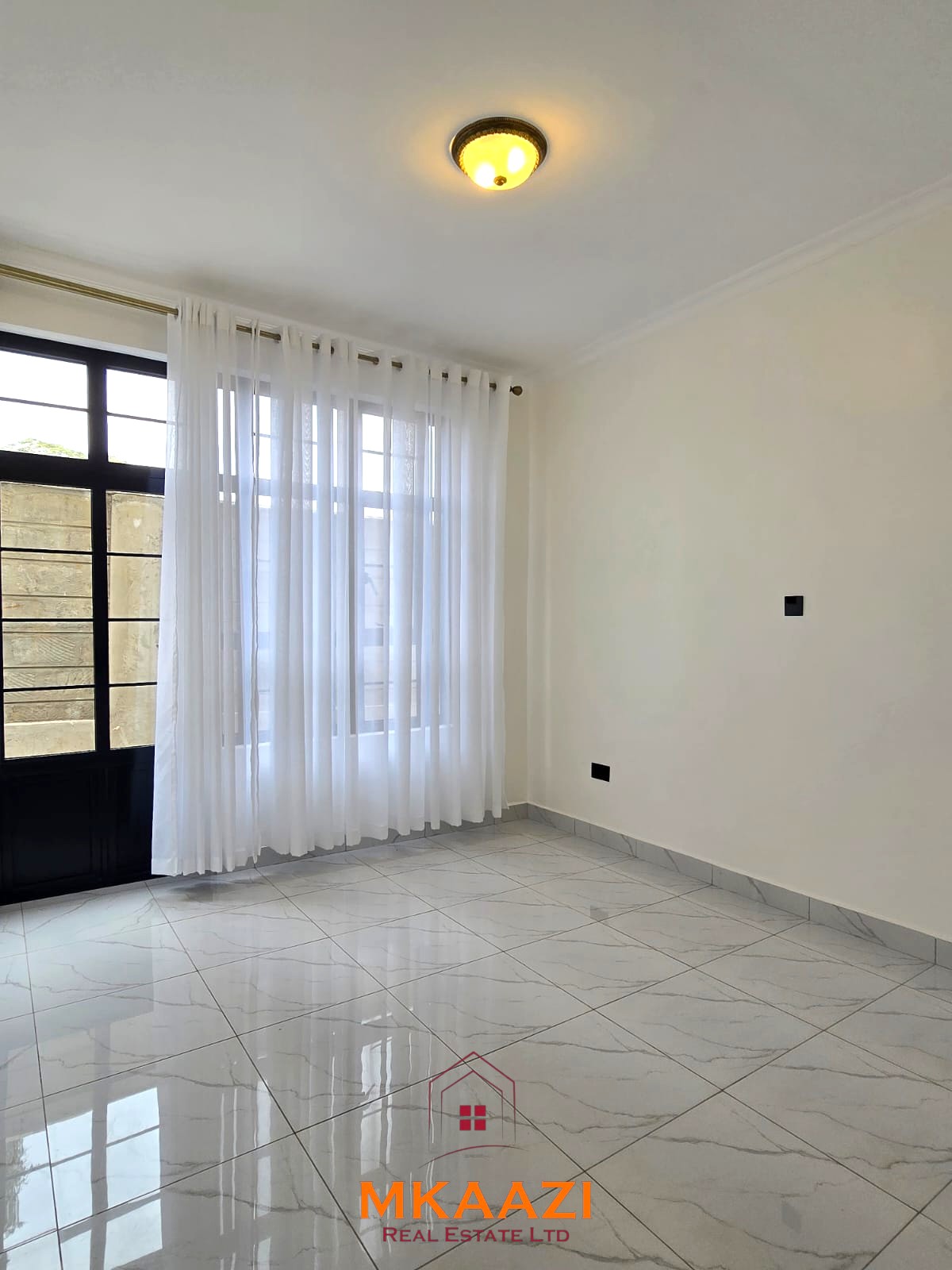 3BR Maisonette for Sale in Kibiko Ngong | 17.9M 3-bedroom all-en-suite maisonette with SQ for sale in Forest Hill Kibiko, Ngong. Located in a secure 20-house gated estate with CCTV, electric fence and Ngong Hills views. Asking KSh 18.5M cash.