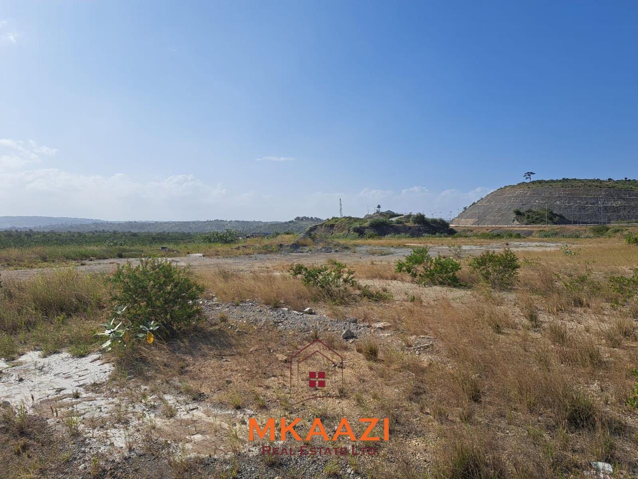 Prime 7.3-hectare road-frontage land for sale in Dongo Kundu, Mombasa, near the Mombasa–Kwale border and adjacent to mangrove forest.