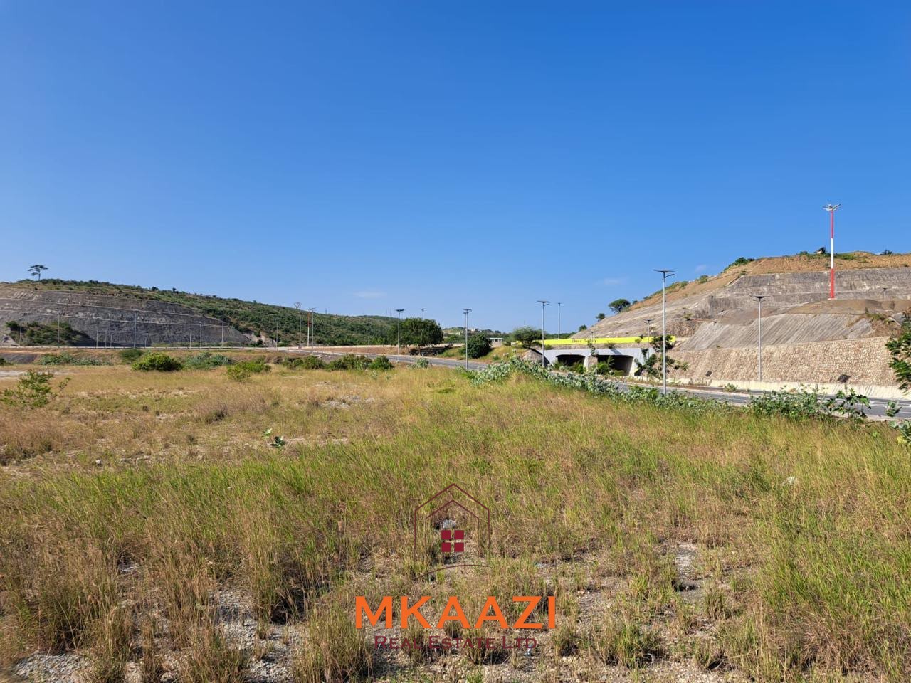 Prime 7.3-hectare road-frontage land for sale in Dongo Kundu, Mombasa, near the Mombasa–Kwale border and adjacent to mangrove forest.