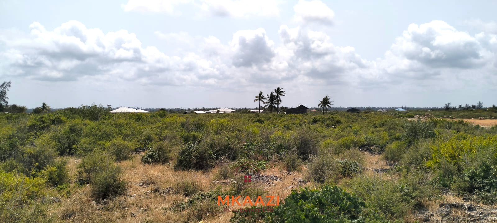 1 Acre for Sale on Kanani Road, Watamu Prime 1-acre freehold road-frontage land for sale on Kanani Road in Watamu, Kilifi County.