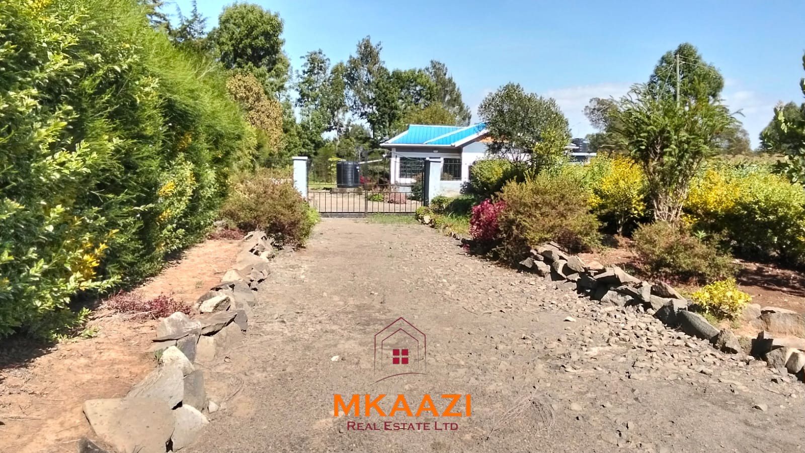 3.5-acre farm for sale in Ol Kalou with a 2-bedroom farmhouse, KPLC electricity, 70-foot fresh-water well and staff quarters.
