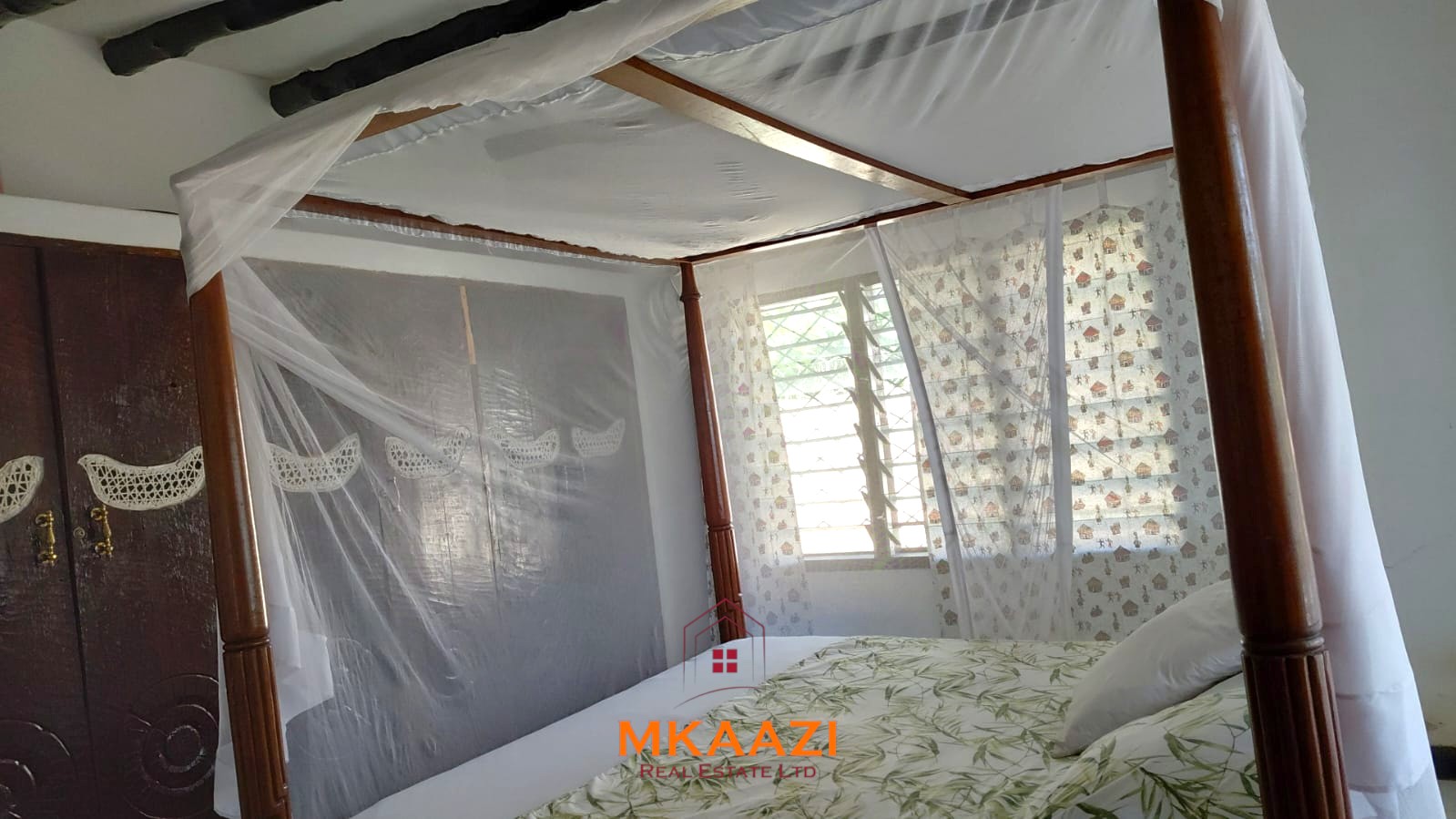 Half Acre Property for Sale Near Watamu Mall Half-acre property for sale off Kanani Road in Watamu with a 2-bedroom house, 1-bedroom SQ and three unfinished rental units near Watamu Mall.