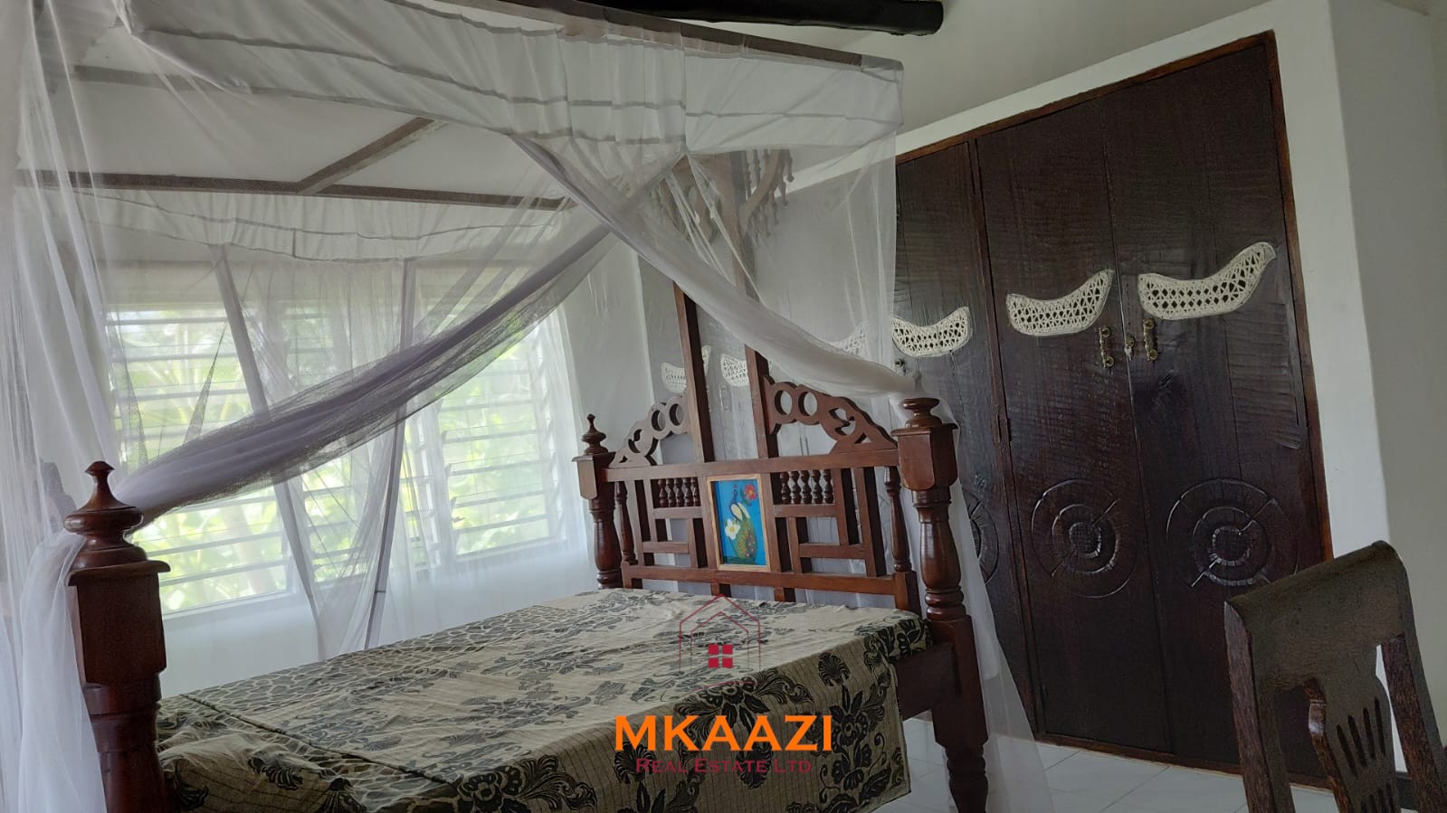 Half Acre Property for Sale Near Watamu Mall Half-acre property for sale off Kanani Road in Watamu with a 2-bedroom house, 1-bedroom SQ and three unfinished rental units near Watamu Mall.