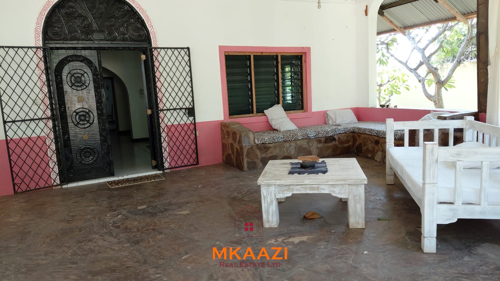 Half Acre Property for Sale Near Watamu Mall Half-acre property for sale off Kanani Road in Watamu with a 2-bedroom house, 1-bedroom SQ and three unfinished rental units near Watamu Mall.
