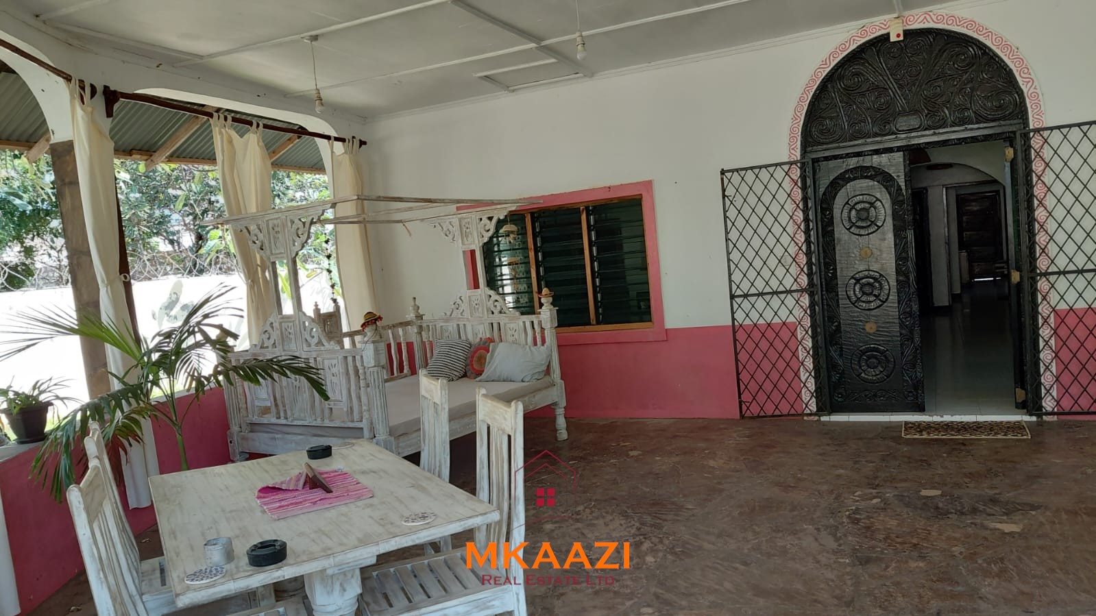 Half Acre Property for Sale Near Watamu Mall Half-acre property for sale off Kanani Road in Watamu with a 2-bedroom house, 1-bedroom SQ and three unfinished rental units near Watamu Mall.
