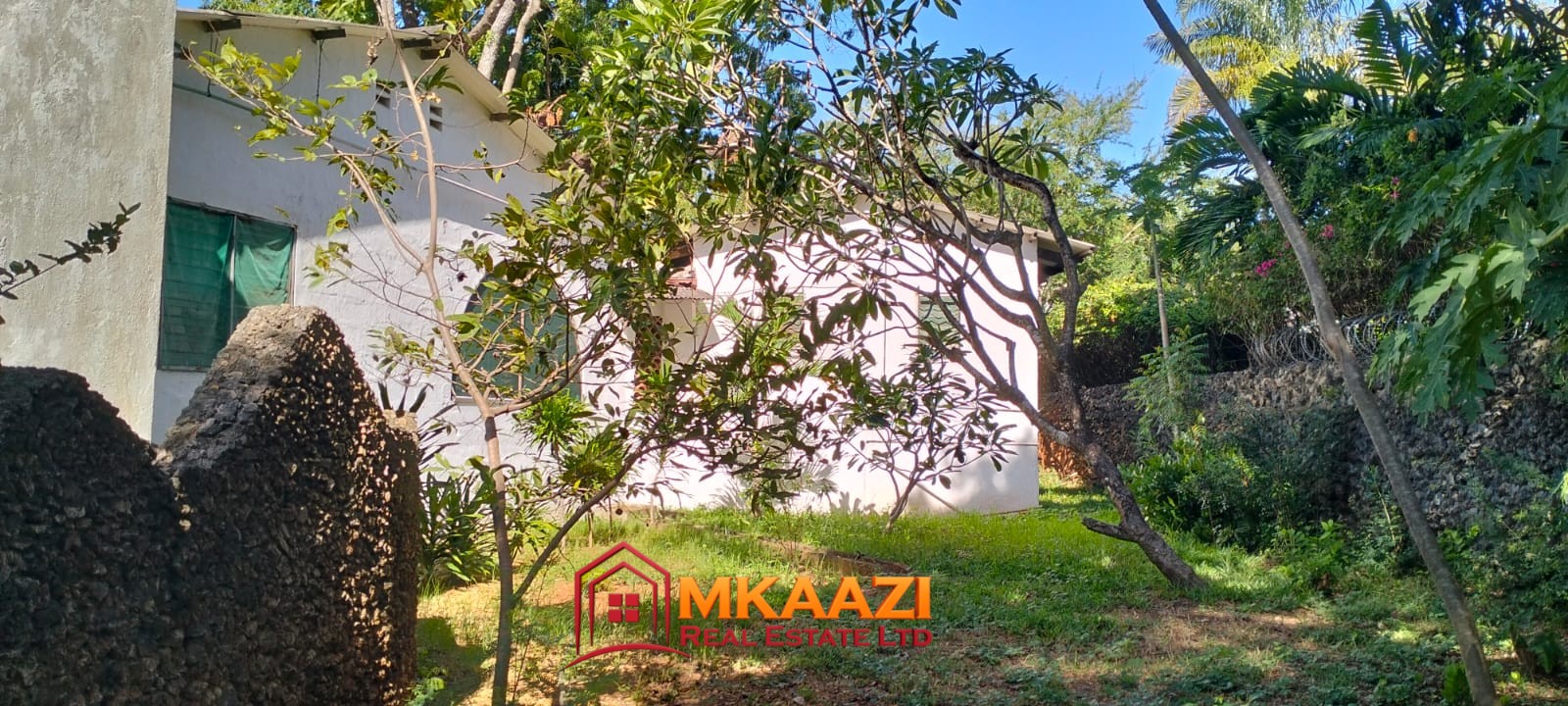 🌿 3-Bedroom Bungalow for Sale in Malindi – 1.15 Acres Off Lamu Road