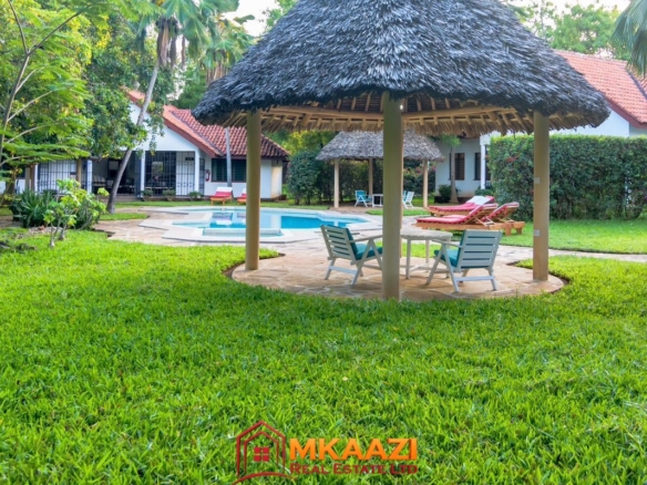 One-acre private compound with three furnished 2-bedroom bungalows in Silversands