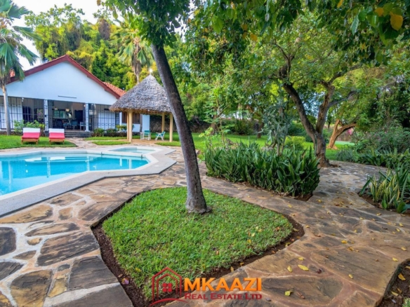 Beautifully manicured tropical garden at three-bedroom bungalows in Silversands Malindi