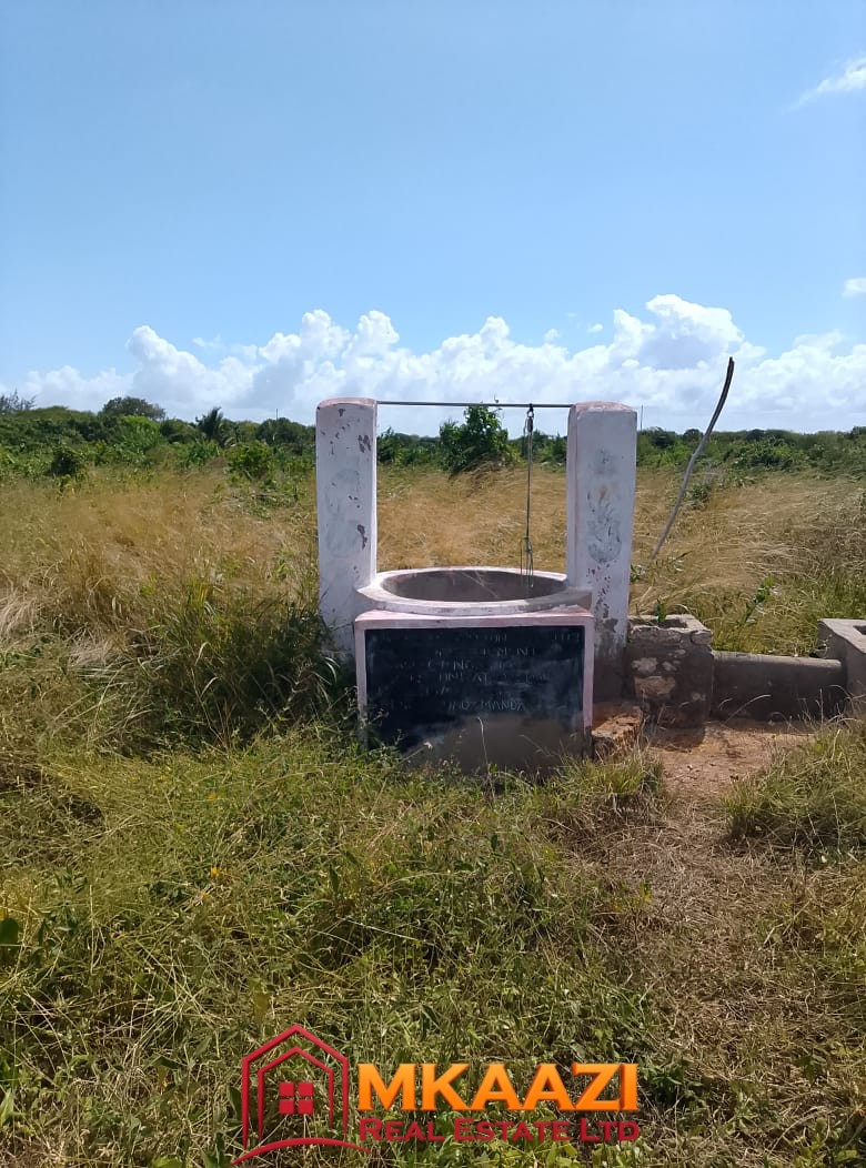 5-Acre Oceanfront Property for Sale on Manda Island – Freehold Title | KES 3.3M Per Acre