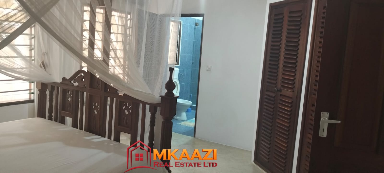 Mango Plaza 1br (14) Modern 2-bedroom apartment at Mango Plaza Apartments available for short- and long-term rental.