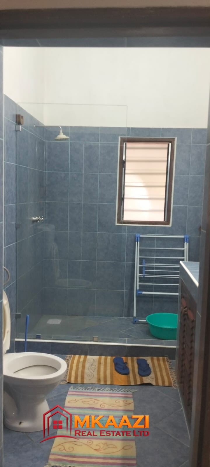 MangoPlz 1 (4) Furnished bedroom in a short-stay apartment in Malindi