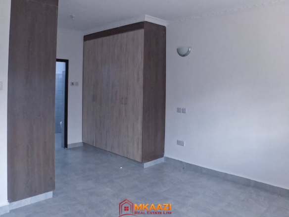 Bungalow for sale development along Kenyatta road