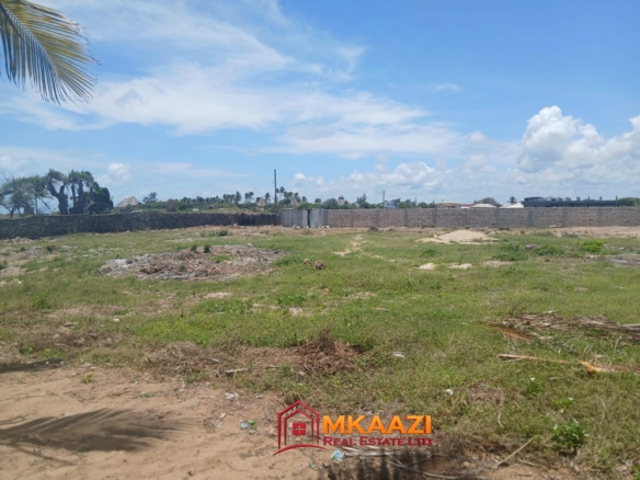 Prime 1.125-Acre Beachfront Land for Sale in Mayungu – KSh 35 Million