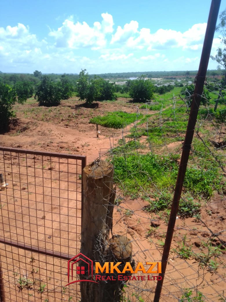 120 Acre (1) Prime Affordable 120-Acre Agricultural Land for Sale in Kiboko, Makueni County