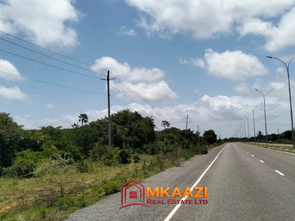 2 Acres of Land for Sale in Bora Imani, Hindi, Lamu County – Dual Carriageway Frontage