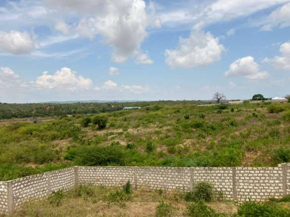 Prime 25-Acre Riverfront Property for Sale in Malindi – KSh 3.5M/Acre