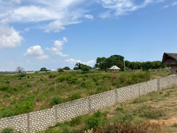 Prime 25-Acre Riverfront Property for Sale in Malindi – KSh 3.5M/Acre