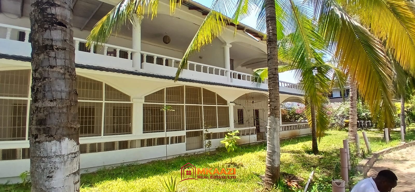 2-bedroom beachfront apartment for rent at Kiwi Beach, Malindi