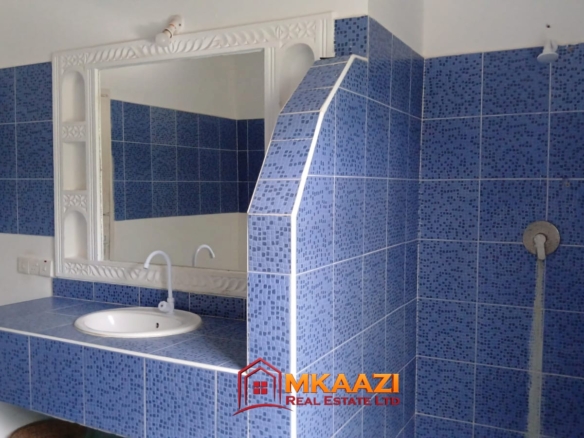 Beautiful 3-Bedroom Furnished Apartment for Sale at Green Malindi Luxury Apartments – KSh 17 Million