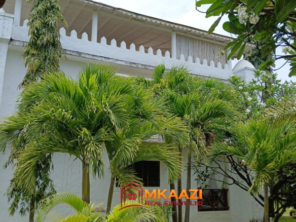Fully furnished three-bedroom apartment in Green Malindi Luxury Apartments, Malindi
