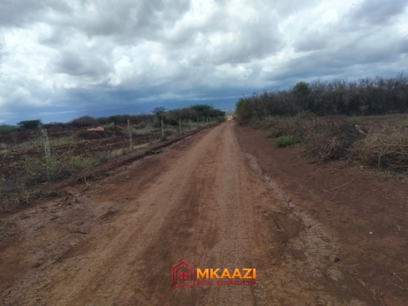 Affordable 7-Acre Land for Sale Between Kimana and Loitoktok, Kajiado County