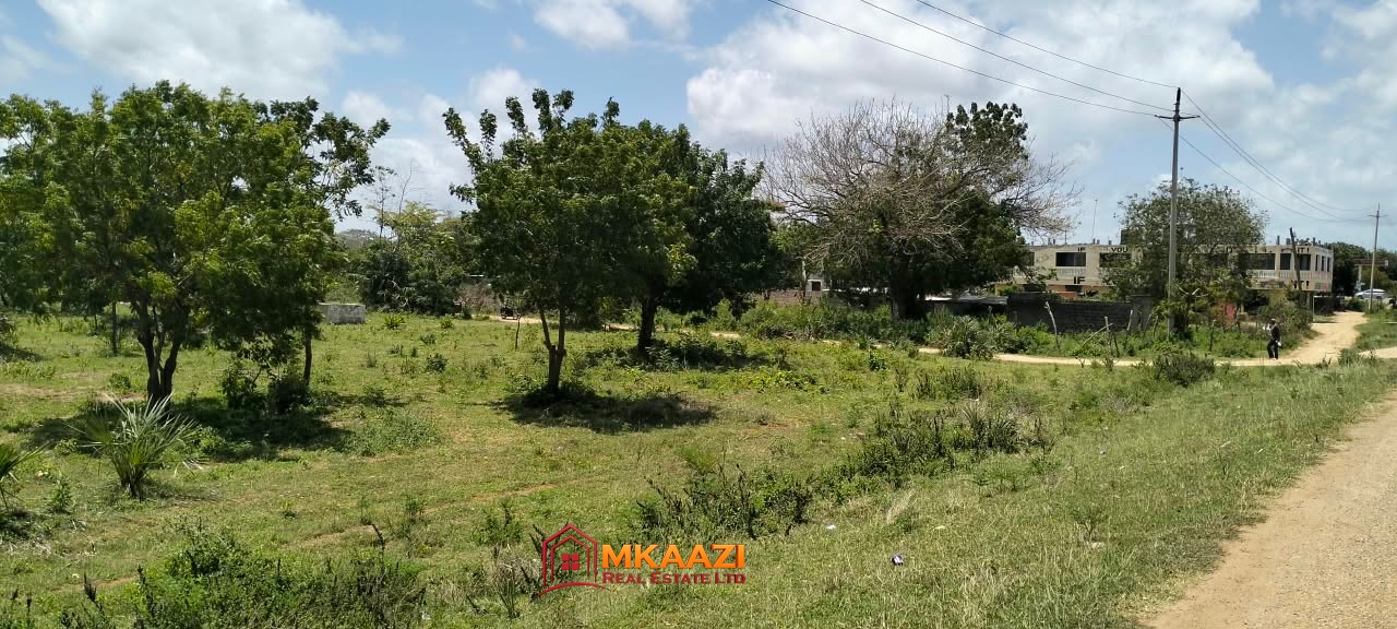 25 Acres of Freehold Land for Sale in Hindi, Lamu County – Lamu Road Frontage, KSh 9 Million per Acre