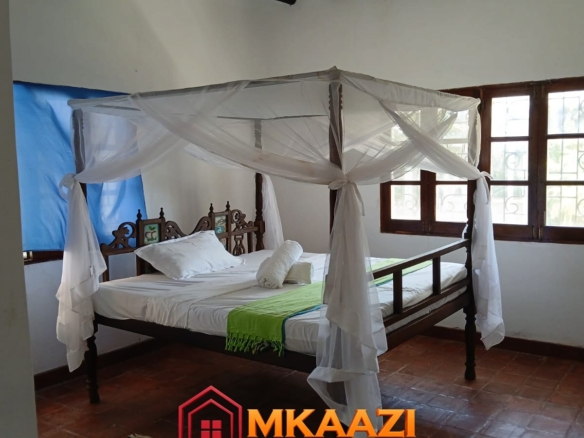 Fully Furnished 6-Bedroom Furnished House for Rent in Watamu – KSh 165,000 per Month