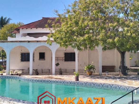 Furnished Watamu rental property with fenced compound and ample parking
