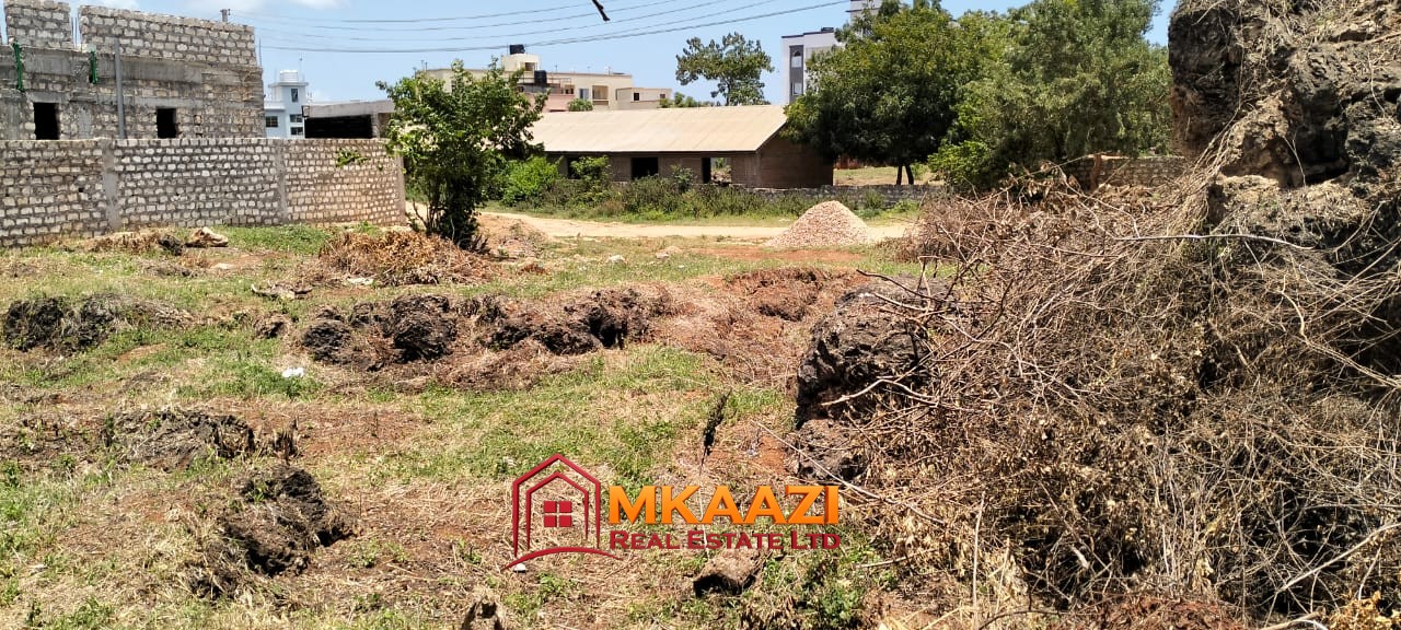 50×100 Plot for Sale in Malindi Off Casuarina Road – KSh 2.65 Million