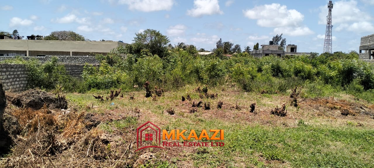 50x100 Plot for Sale in Malindi Off Casuarina Road – KSh 2.65M