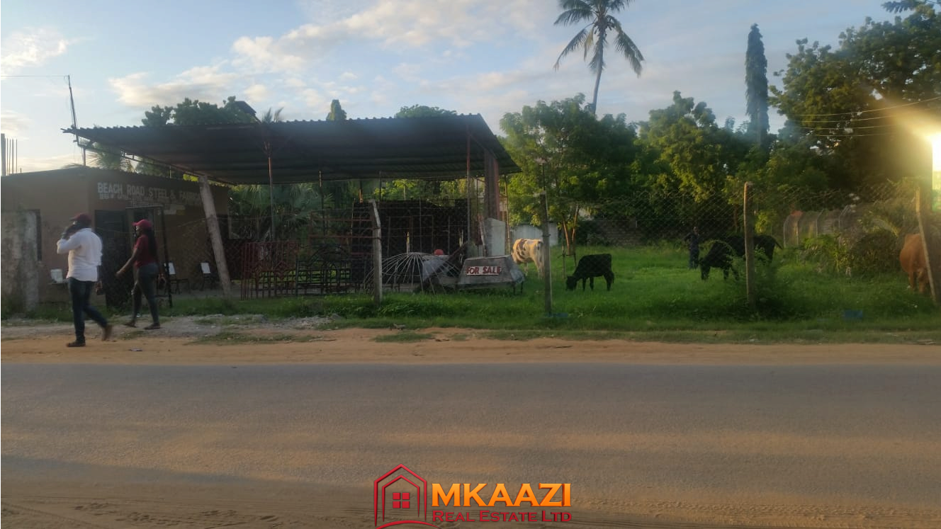 Quarter-acre freehold corner plot for sale along Posta tarmac road in Mtwapa