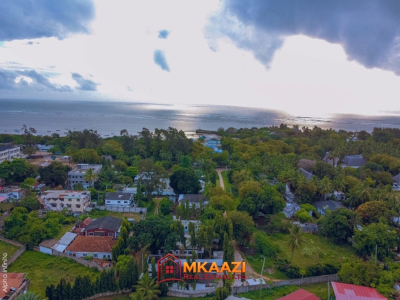 Beautiful Fully Furnished 3-Bedroom House for Sale in Silver Sands Road, Malindi – KSh 16 Million